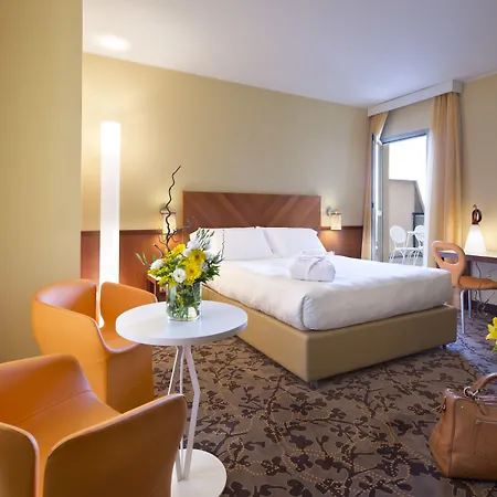 Unahotels Mediterraneo Hotel Milano