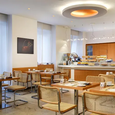 Unahotels Mediterraneo Hotel Milano