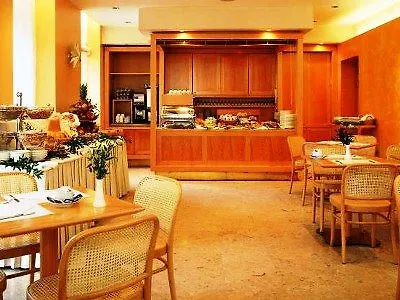 Unahotels Mediterraneo Milano