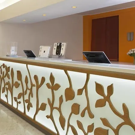 Hotel Unahotels Mediterraneo 4*