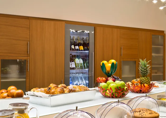 Mediterraneo Hotel 4*