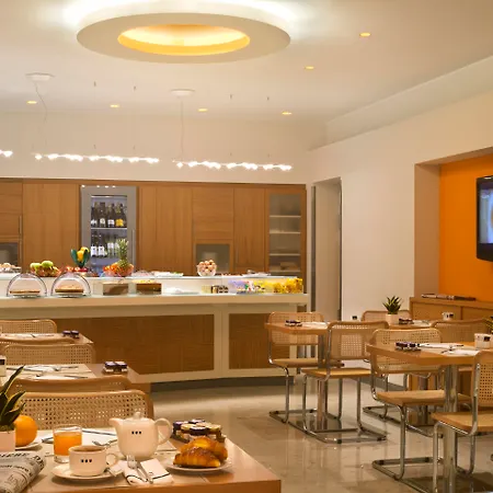 Hotel Unahotels Mediterraneo Milán