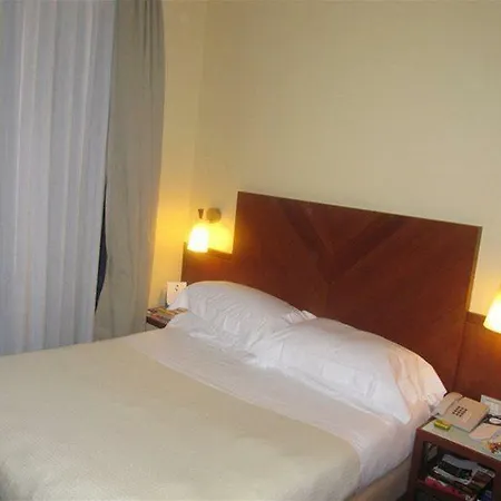 Unahotels Mediterraneo Hotel 4*